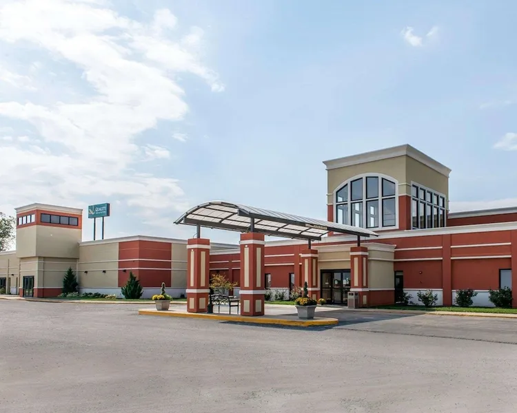 Quality Inn & Suites hotel detail image 2