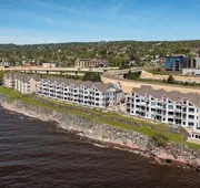 Beacon Pointe on Lake Superior hotel detail image 3