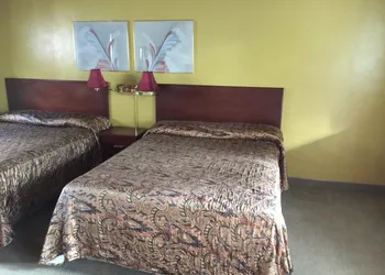 Hudson Manor Inn hotel thumbnail 4
