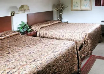Hudson Manor Inn hotel thumbnail 7