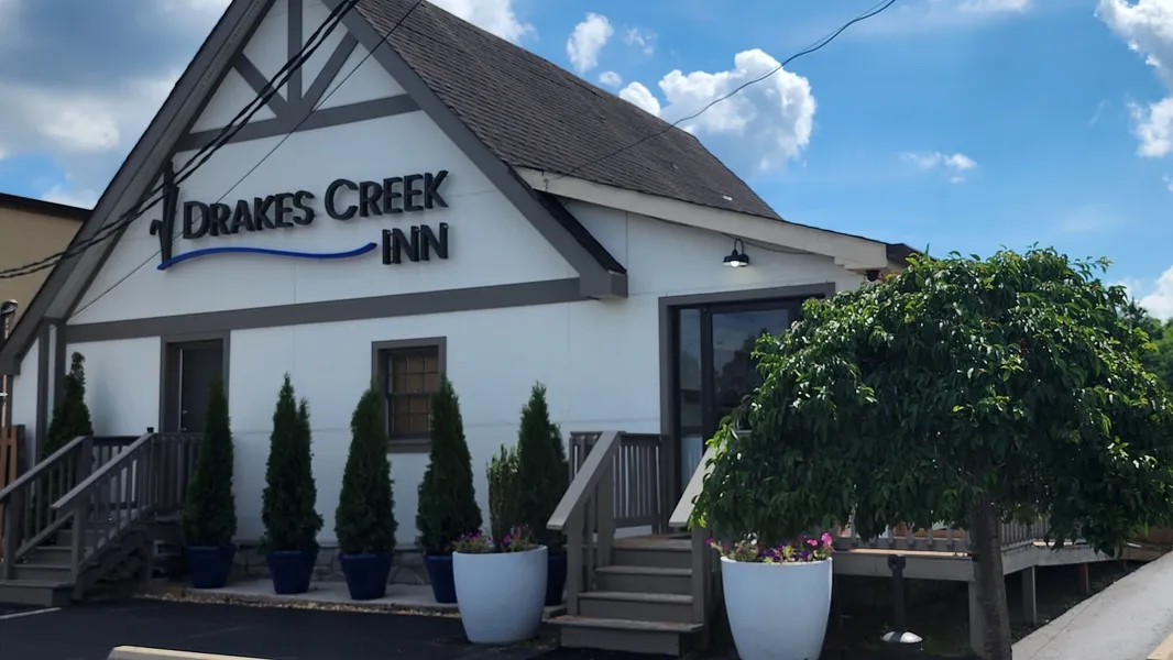 Drakes Creek Inn hotel detail image 2