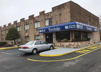 Travelodge by Wyndham Avenel Woodbridge hotel thumbnail 3