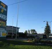 Seven Oakes Motel hotel detail image 5