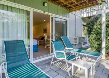 East Hampton House Resort hotel thumbnail 5