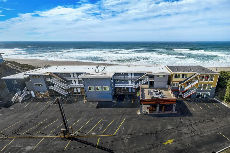 Sailor Jack's Oceanfront Inn hotel detail image 2