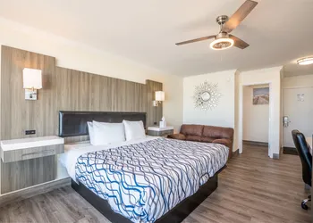 Sailor Jack's Oceanfront Inn hotel thumbnail 5