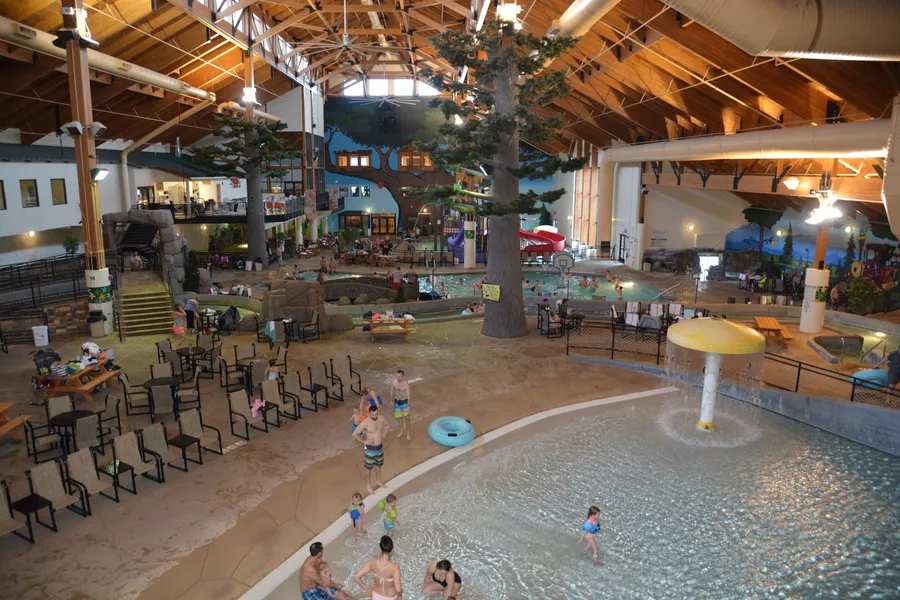 Three Bears Waterpark Resort Near Tomah, Ascend Collection Hotel hotel detail image 2