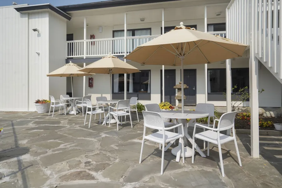 A Wave Inn hotel detail image 2