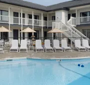 A Wave Inn hotel detail image 7