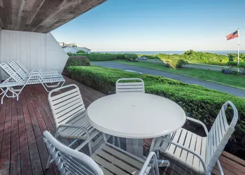 Beachcomber Resort at Montauk hotel thumbnail 3