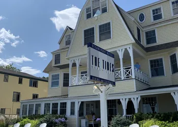 The Tides Beach Club hotel thumbnail 2