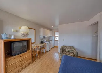 Sea Spray Motel hotel thumbnail 6