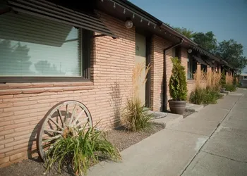 Oregon Trail Inn hotel thumbnail 5