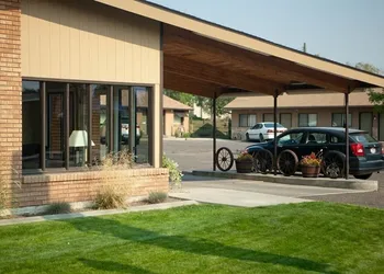 Oregon Trail Inn hotel thumbnail 7