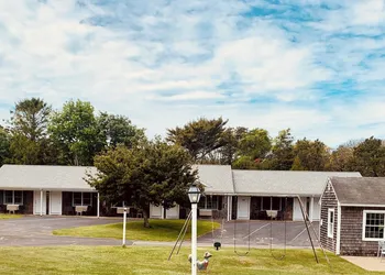 The Chatham Motel hotel thumbnail 4