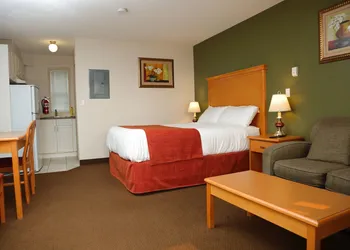 Chateau Motel hotel thumbnail 4