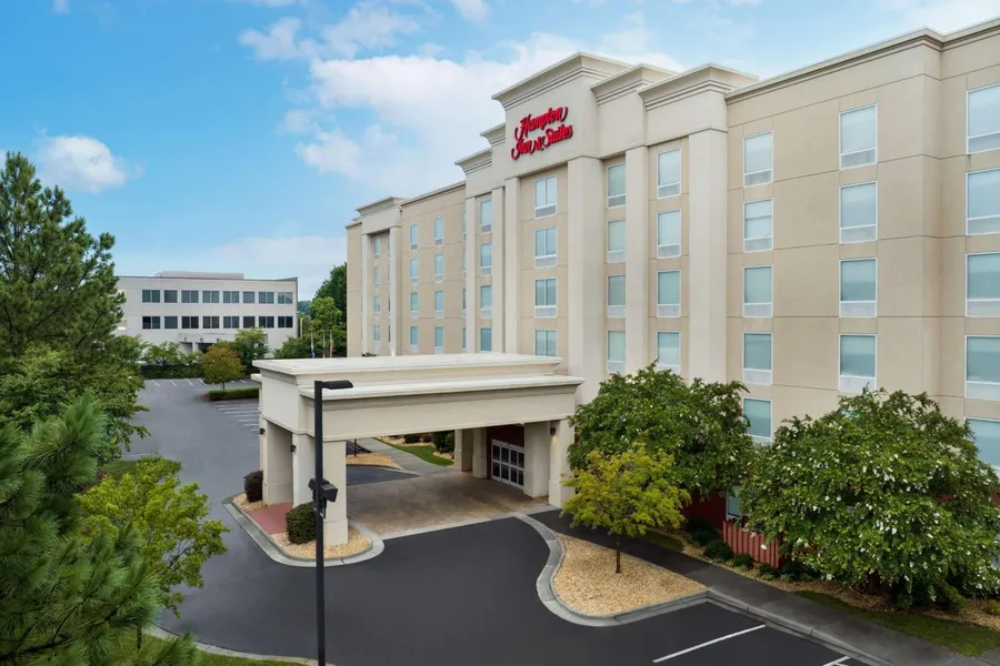 Hampton Inn & Suites Durham/North I-85 hotel detail image 2