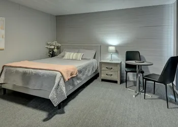 Motel Express hotel thumbnail 5