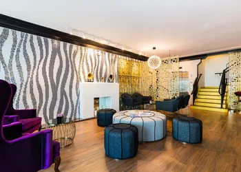 L Hotel hotel thumbnail 4