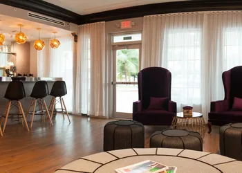 L Hotel hotel thumbnail 5
