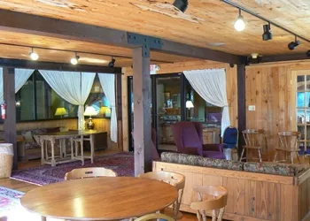Snowy Owl Inn And Resort hotel thumbnail 3