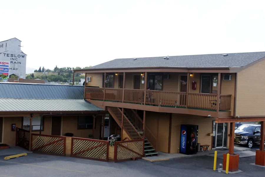 Country Motor Inn hotel detail image 2