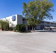 Motel 6 Uvalde, TX hotel detail image 4