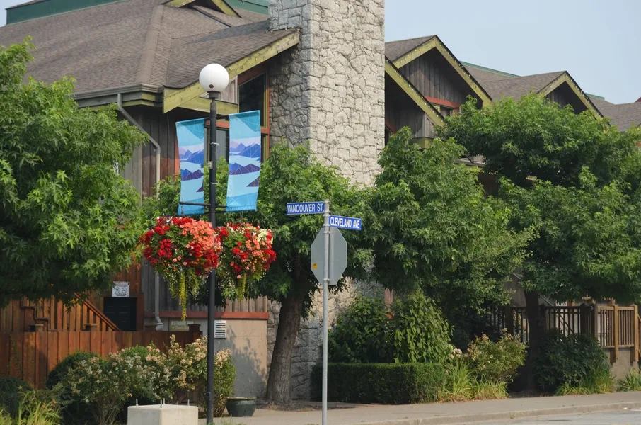 Howe Sound Inn & Brewing Company hotel detail image 2