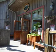Howe Sound Inn & Brewing Company hotel detail image 5