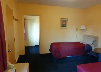 Western Motel hotel thumbnail 6