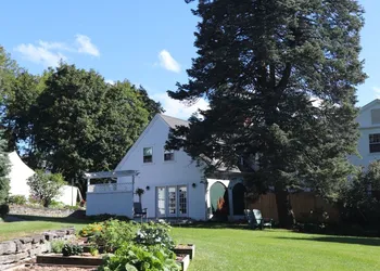 Swift House Inn hotel thumbnail 3