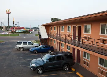 Bostonian Inn hotel thumbnail 2