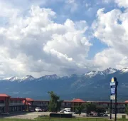 Days Inn by Wyndham Golden hotel detail image 3