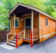 Sleepy Hollow Cabins and Hotel hotel detail image 3