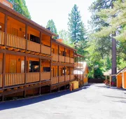 Sleepy Hollow Cabins and Hotel hotel detail image 4