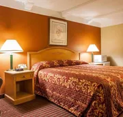 Relax Inn Saint Charles hotel detail image 7