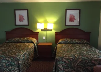 Hacienda Motel hotel thumbnail 8