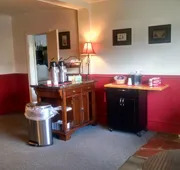 Vinehurst Inn And Suites hotel detail image 7