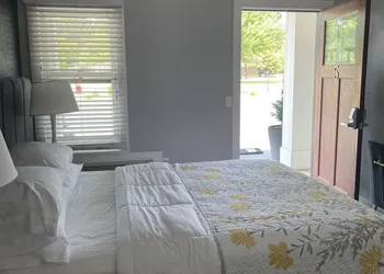 Blue Star Motel hotel thumbnail 5