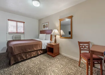 Valley Motel hotel thumbnail 6
