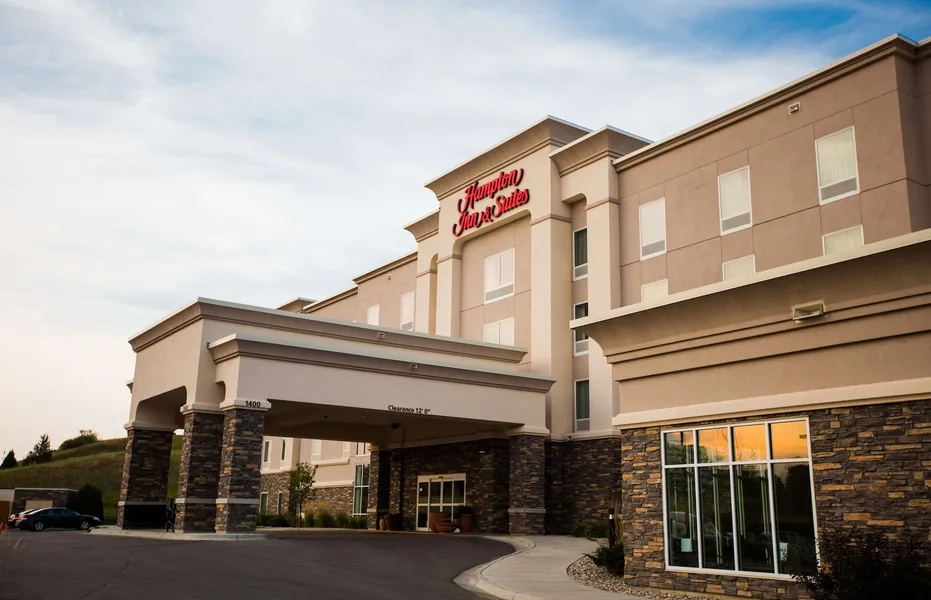 Hampton Inn & Suites Minot Airport hotel detail image 2
