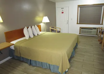 Budget Inn Cassville hotel thumbnail 6
