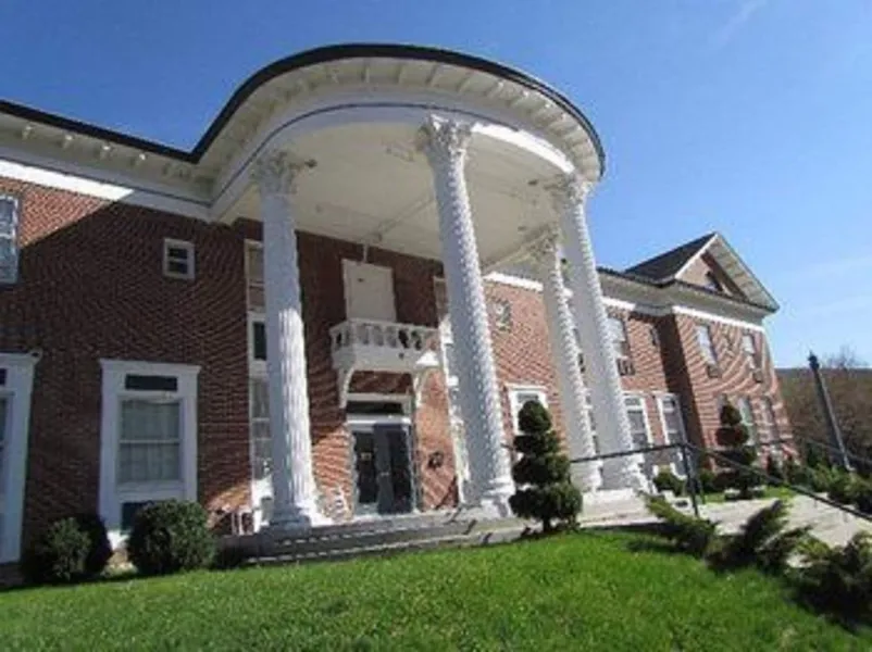 MacArthur Inn hotel detail image 2