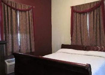 MacArthur Inn hotel thumbnail 7