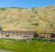 Elk Refuge Inn hotel detail image 4