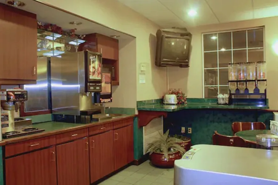 Garden City Inn hotel detail image 2