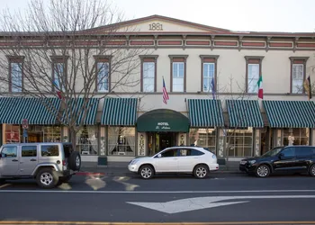 Hotel St. Helena hotel thumbnail 4