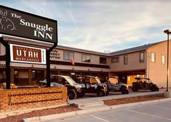 The Snuggle Inn hotel thumbnail 7