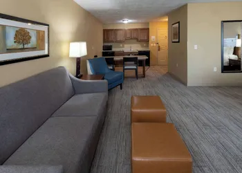 Grandstay Hotel And Suites Luverne hotel thumbnail 7
