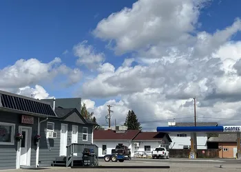 West Castle Motel hotel thumbnail 3